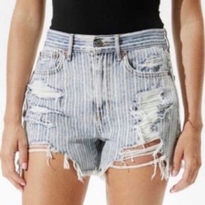 American Eagle 90s Boyfriend Denim shorts size 8 NWT